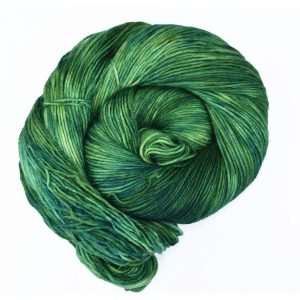 Wonderland Yarns March Hare worsted, Variegated - 220 Foxfire