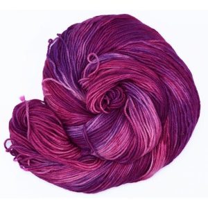 Wonderland Yarns March Hare worsted, Variegated - 225 Glowingly