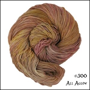 Wonderland Yarns March Hare worsted, Variegated - 300 All Aglow