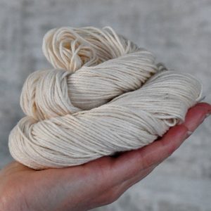 未染色毛线 中等粗细 DK - 49202 50%超水洗美利奴 50%棉 100克 212米