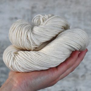 未染色毛线 中等粗细 DK - 49204BC 100%超水洗美利奴紧捻 50克 100米
