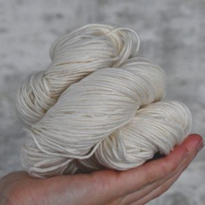未染色毛线 中等粗细 DK - 49218 100%超水洗美利奴 单捻 100克 220米