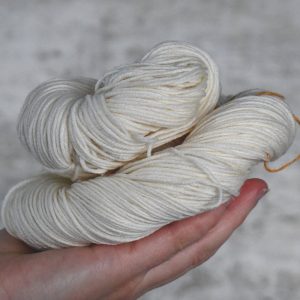 未染色毛线 中等粗细 DK - 49225A 100%超水洗美利奴 8股捻 50克 125米